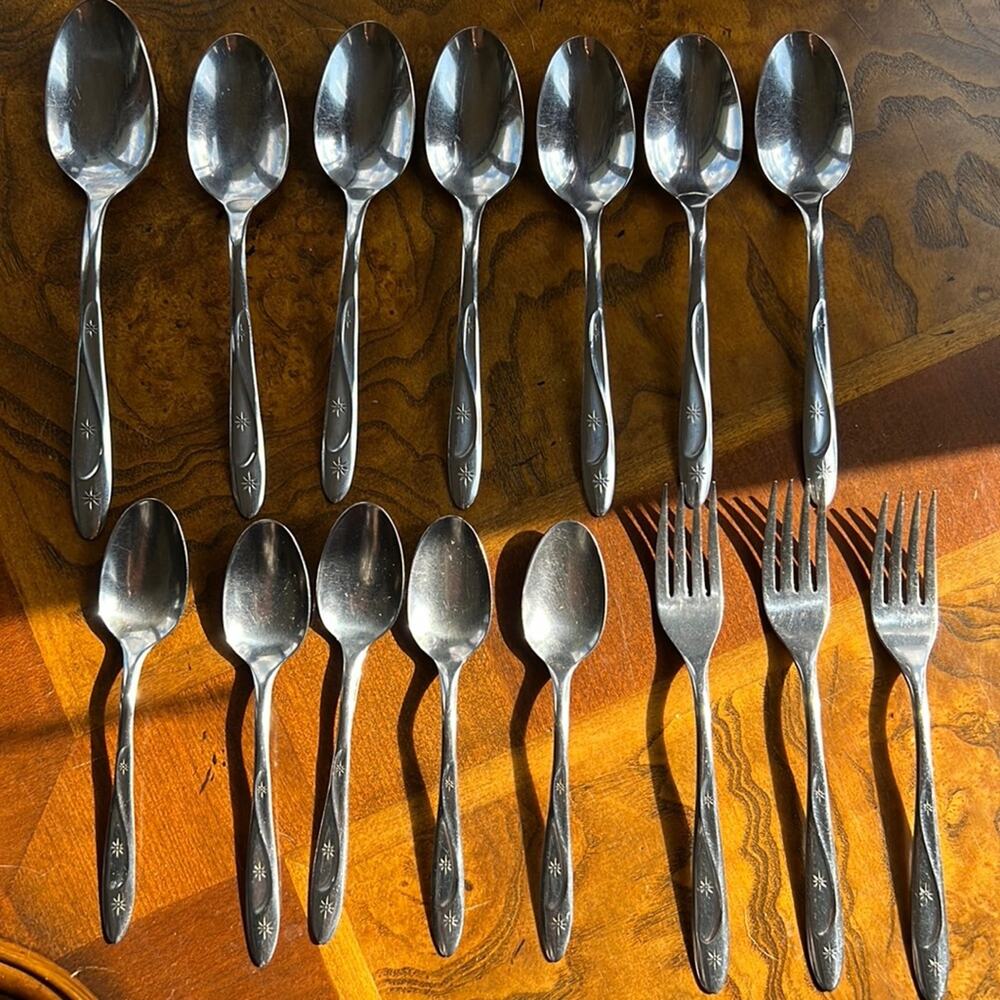 Vintage Americana Star Stainless Steel Flatware Assortment